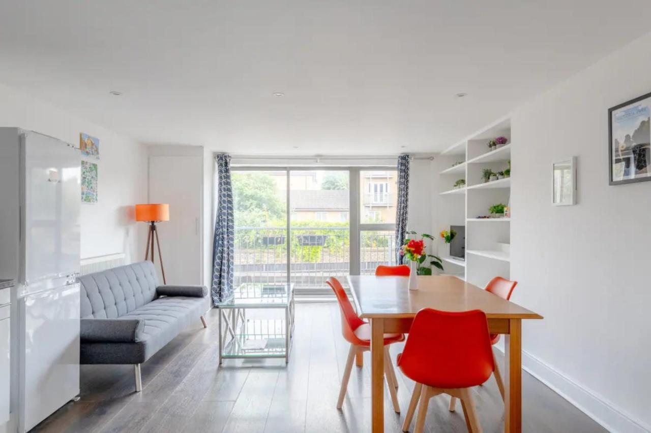 Bright & Contemporary 1bd Flat - Haggerston Londen
