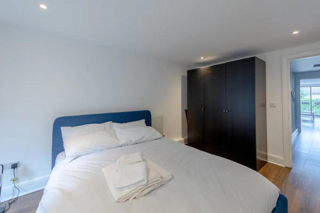 Bright & Contemporary 1bd Flat - Haggerston Londen