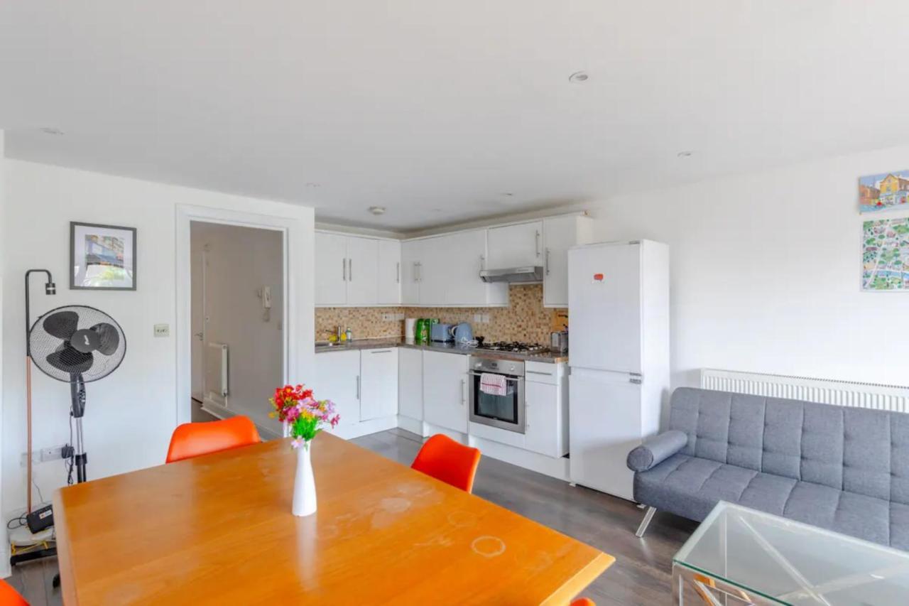 Appartement Bright & Contemporary 1bd Flat - Haggerston Londen