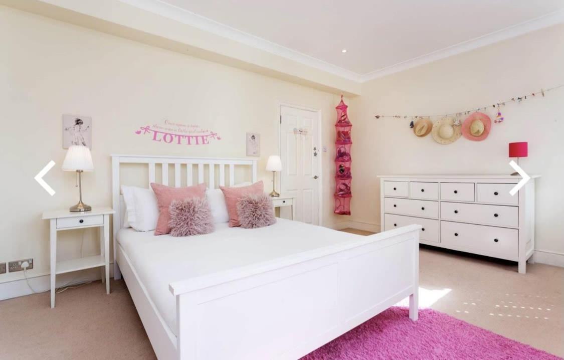 Fulham, - Stylish 5 Bedroom House Holiday home London