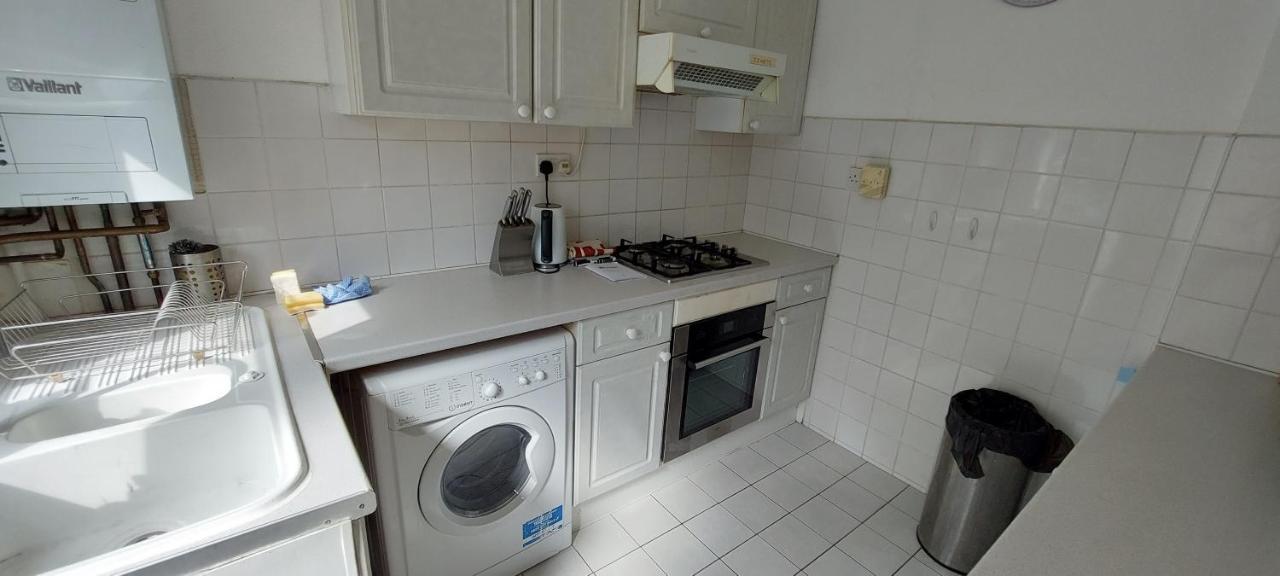 Сasa de vacaciones 3 Bedroom House Wimbledon Londres