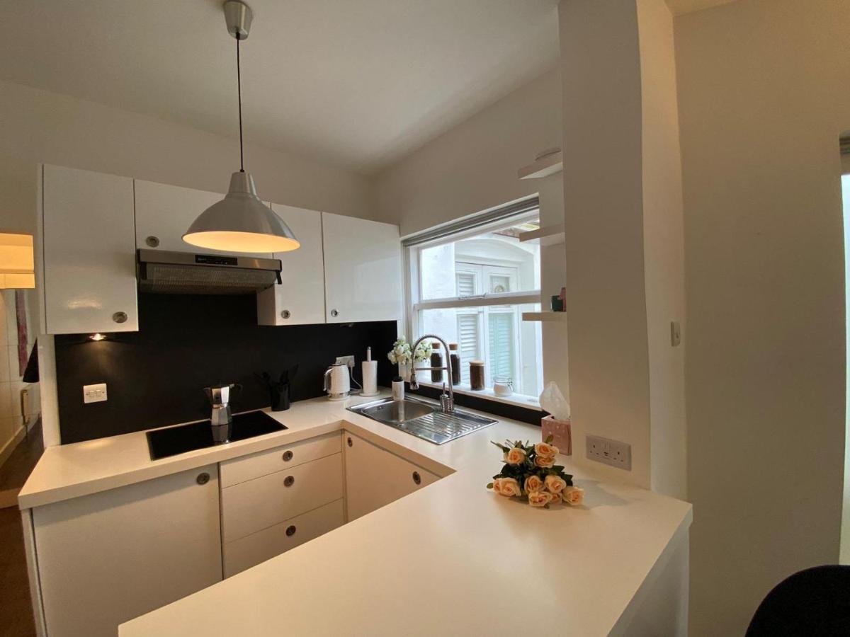 Paddington Garden Retreat: Business-friendly Flat Apartment *
