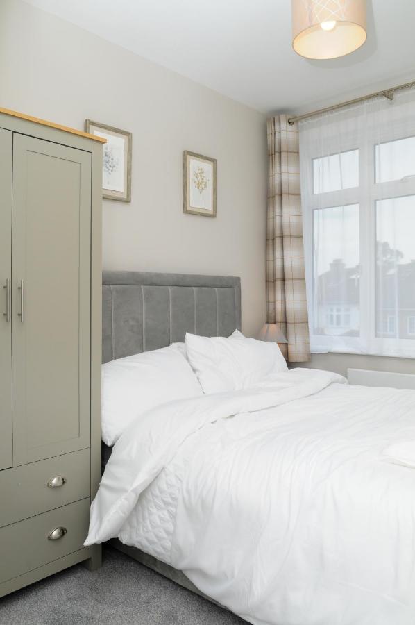 Leilighet Luxury 5 Star Apartments, Parking, Garden, Near Metro Stations 10-15mins To