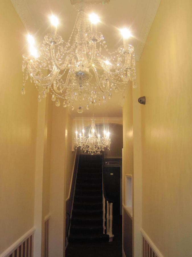 Gower Hotel 3*