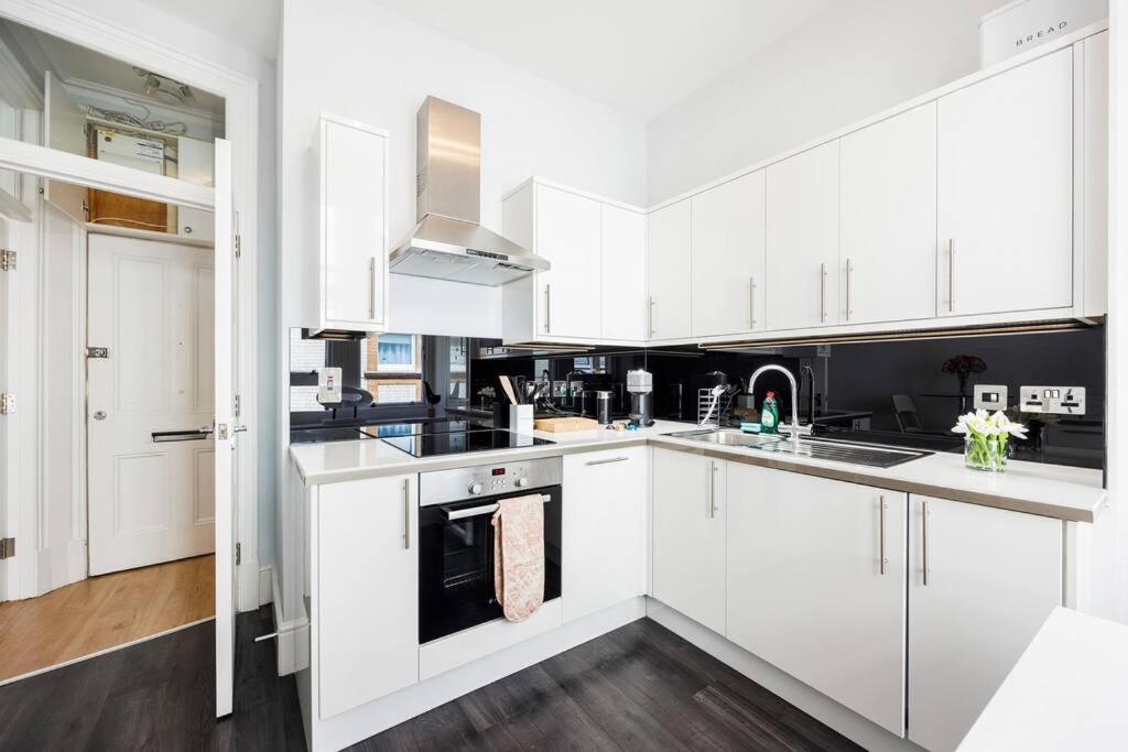 Charing Cross Road One Bedroom Apartment London