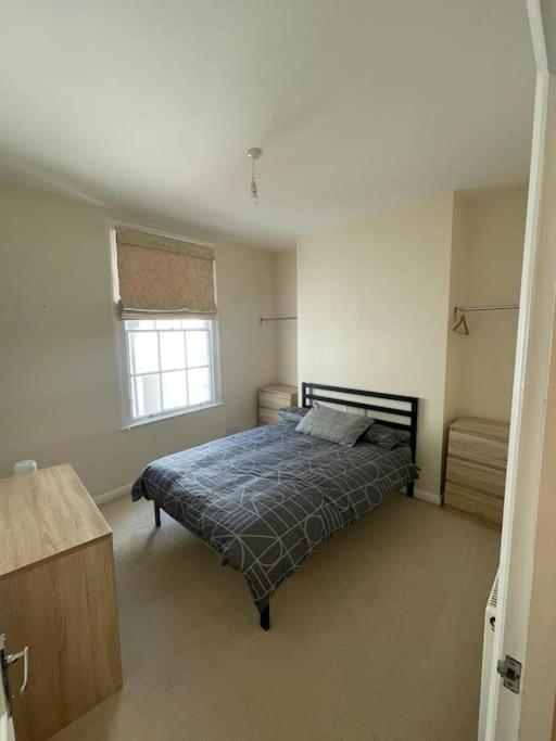 Cosy 1 Bedroom Flat Near The Eye *