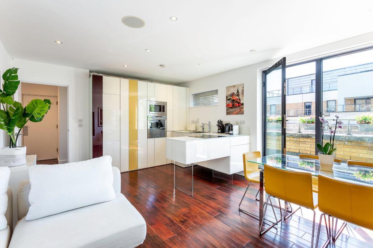 Apartment Modern Tower Hill Penthouse London