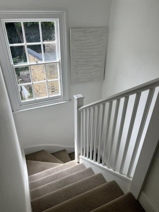 Stunning Two Bed Flat In Angel * Londres