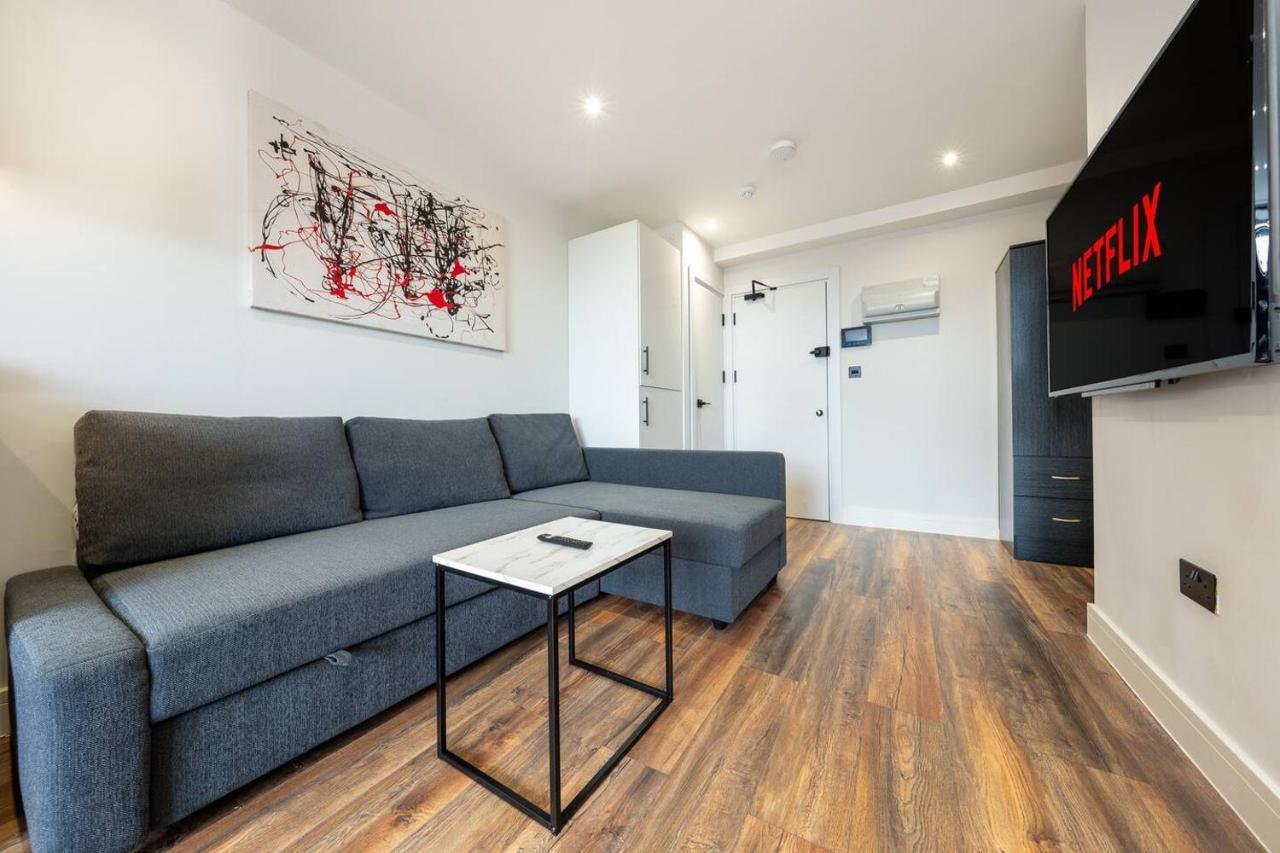 3 West Brand New Loft Londres