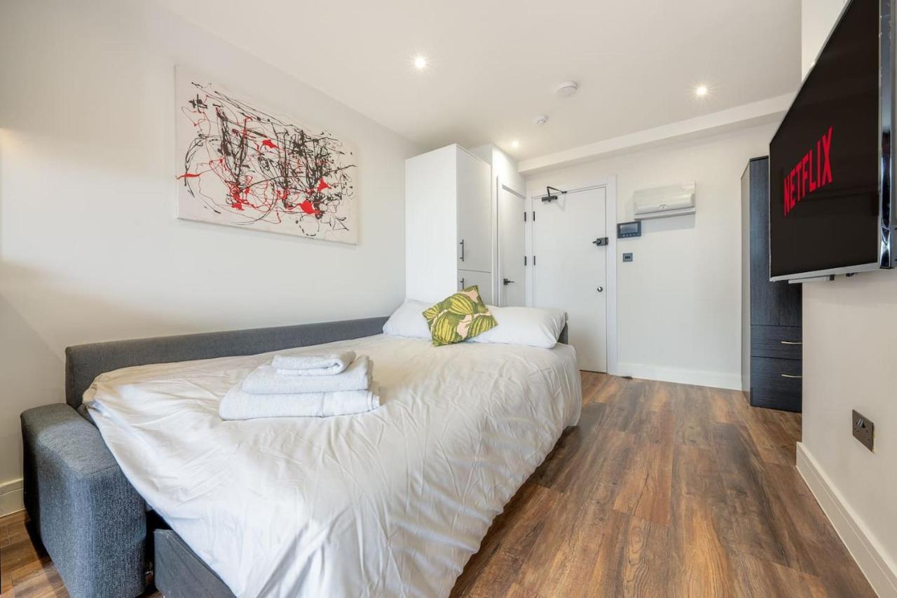 3 West Brand New Loft