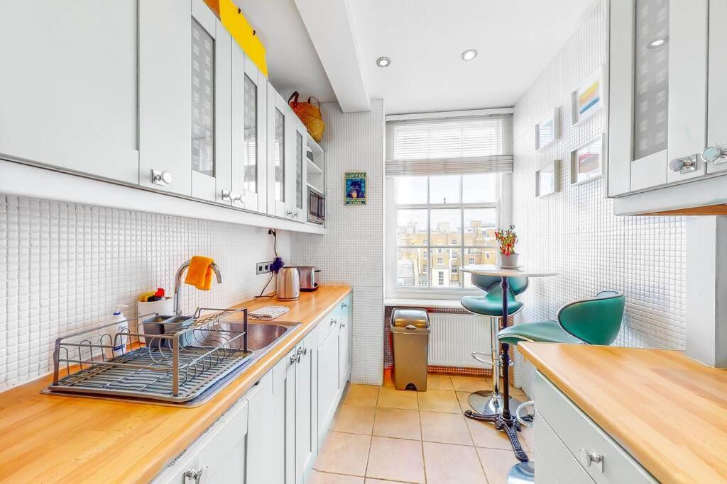 Apartment Vibrant And Sunny 2 Bedroom In Hyde Park London