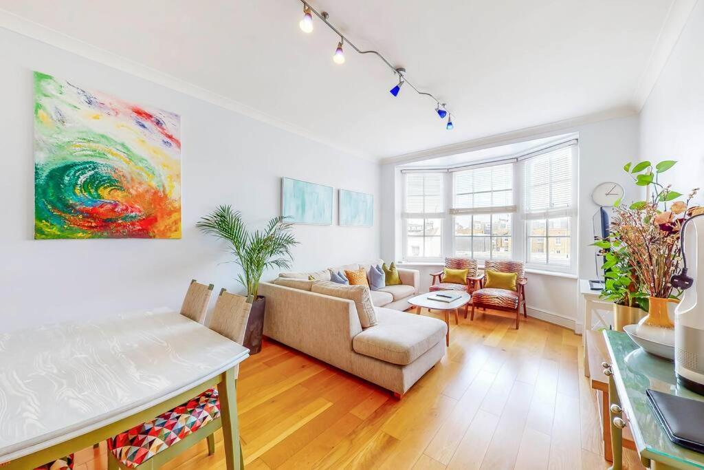 Apartment Vibrant And Sunny 2 Bedroom In Hyde Park