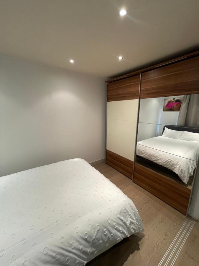 Imperial Wharf Chelsea Octavia House Apartment