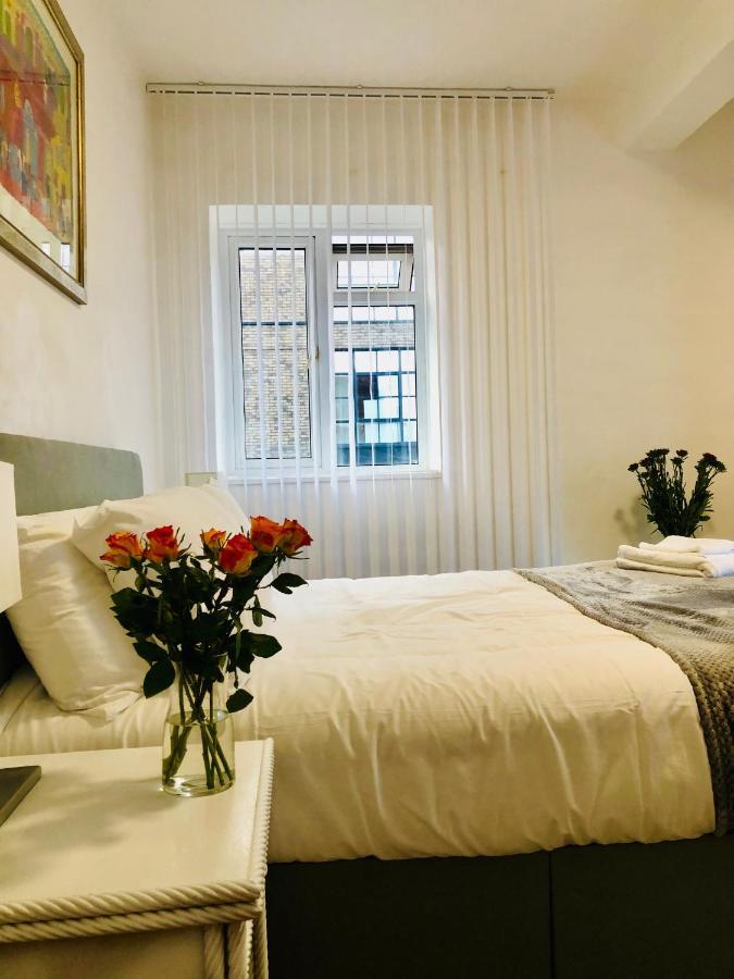 Location- 2 Bedroom Leilighet *