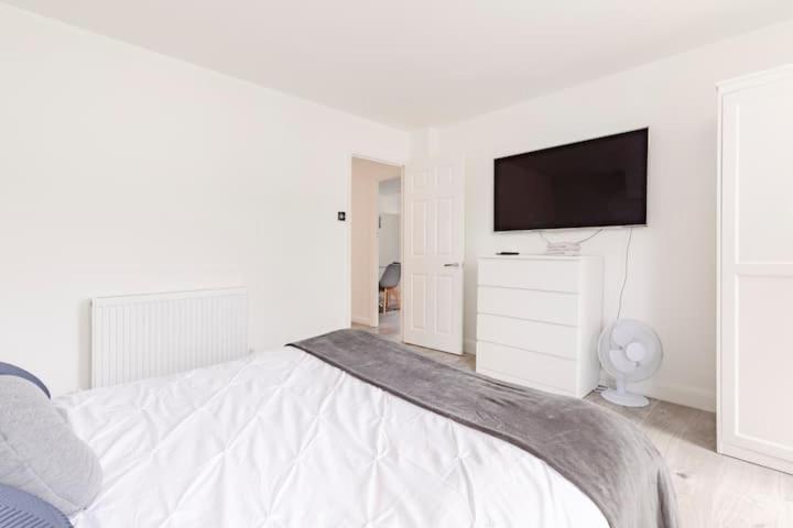 Apartment Lovely 3 Bedroom Flat In North London