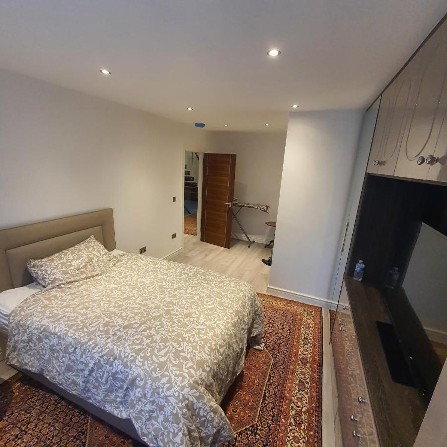 Privat overnatting 64 Salmon Street London