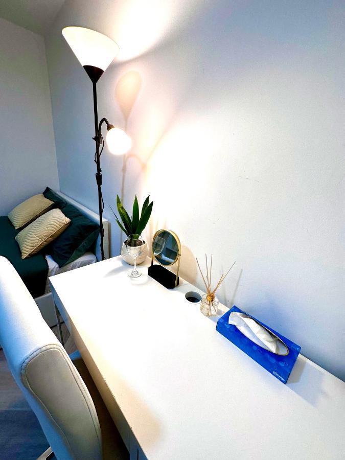 Charming 4 Bedrooms House With Garden In Heart Of Camden *