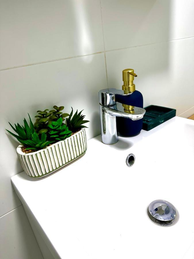 Charming 4 Bedrooms House With Garden In Heart Of Camden *