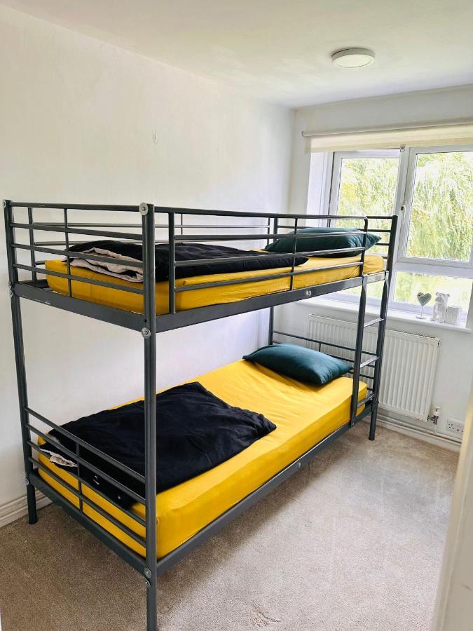 Spacious 2 Bedroom Flat 20mins To Oxford Street By Tube London