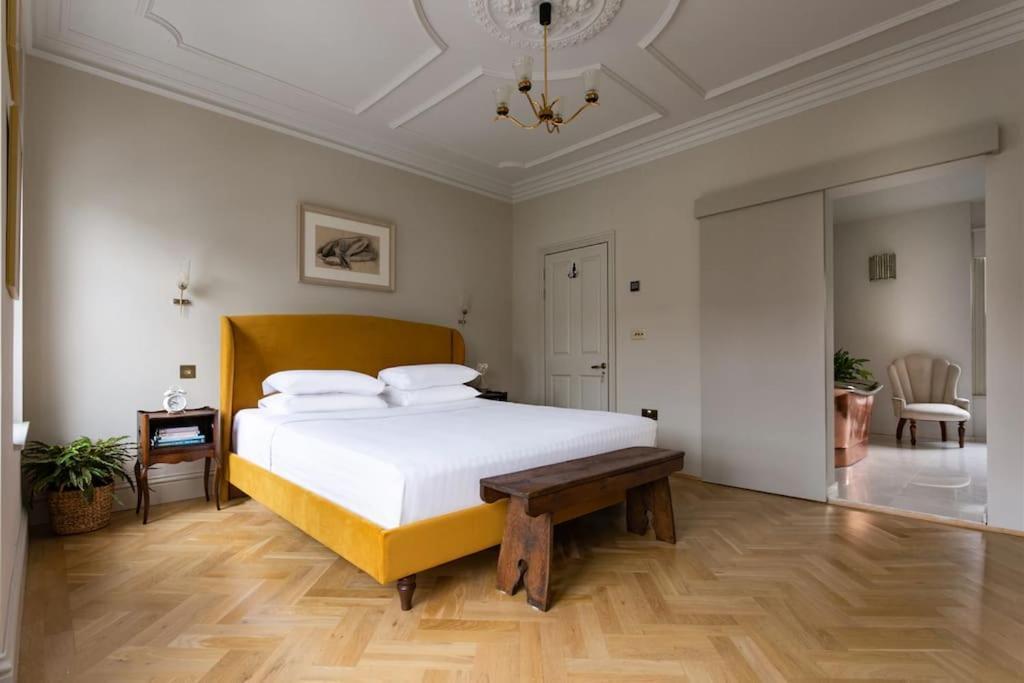 Apartment Stunning Soho House Style 3 Bed With Terrace, Near Notting Hill And Westfield *
