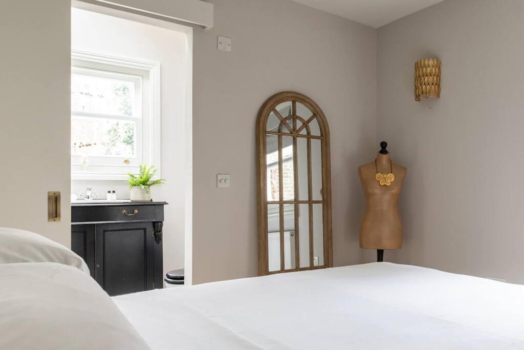 Stunning Soho House Style 3 Bed With Terrace, Near Notting Hill And Westfield Apartment
