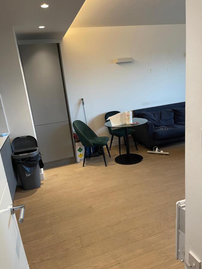Lovely Bright, Modern 1-bed * Londen