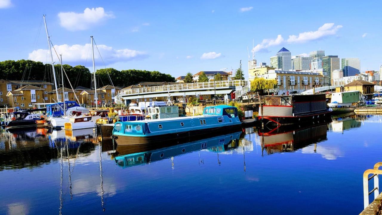 Homestay Stunning Massive Bedroom +direct Thames River View *