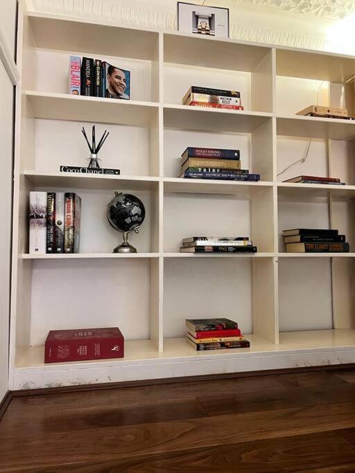 Leyla's Stunning Apartment London