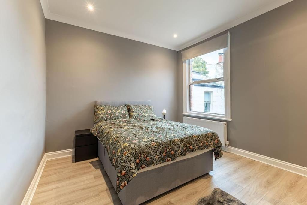 Cozy 3-bedroom Flat In Willesden Apartment