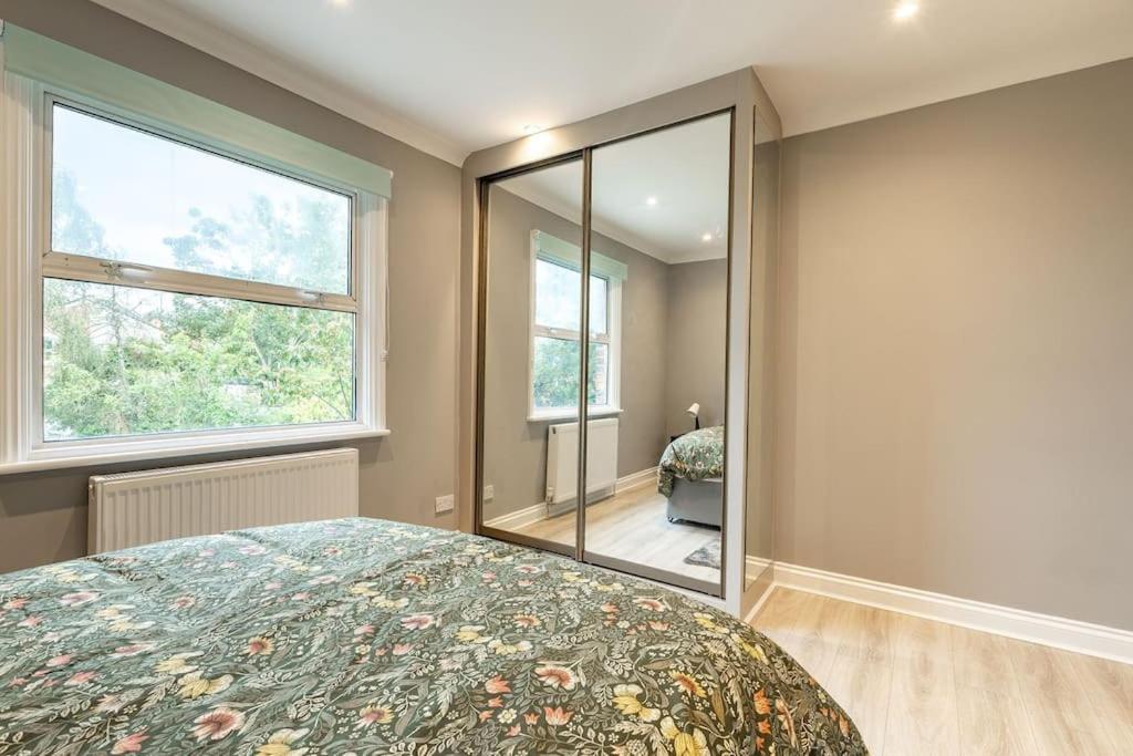 Apartment Cozy 3-bedroom Flat In Willesden London