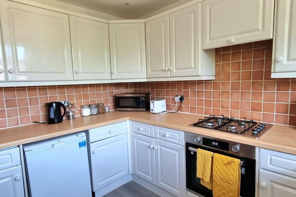 Large Duplex In Bermondsey Apartment *