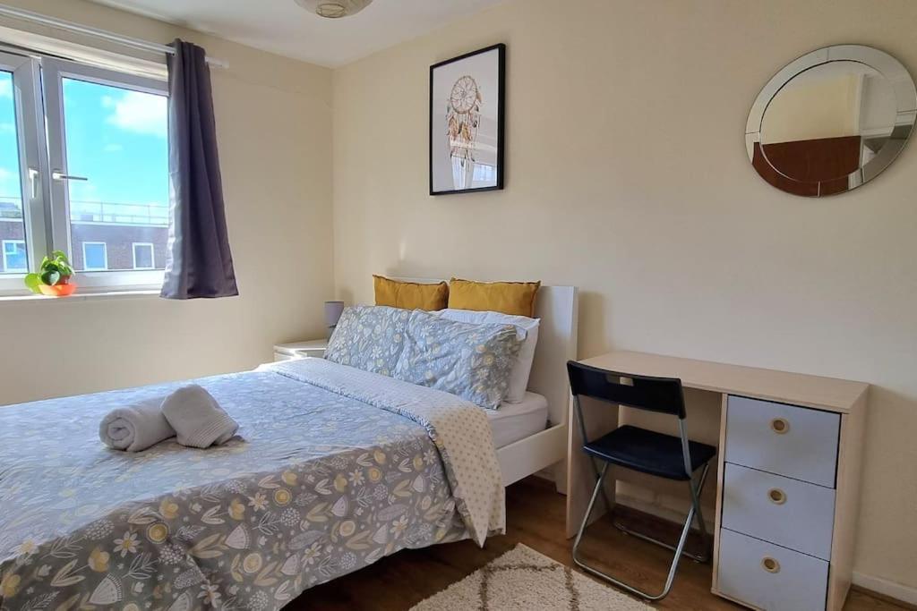 Large Duplex In Bermondsey Apartment