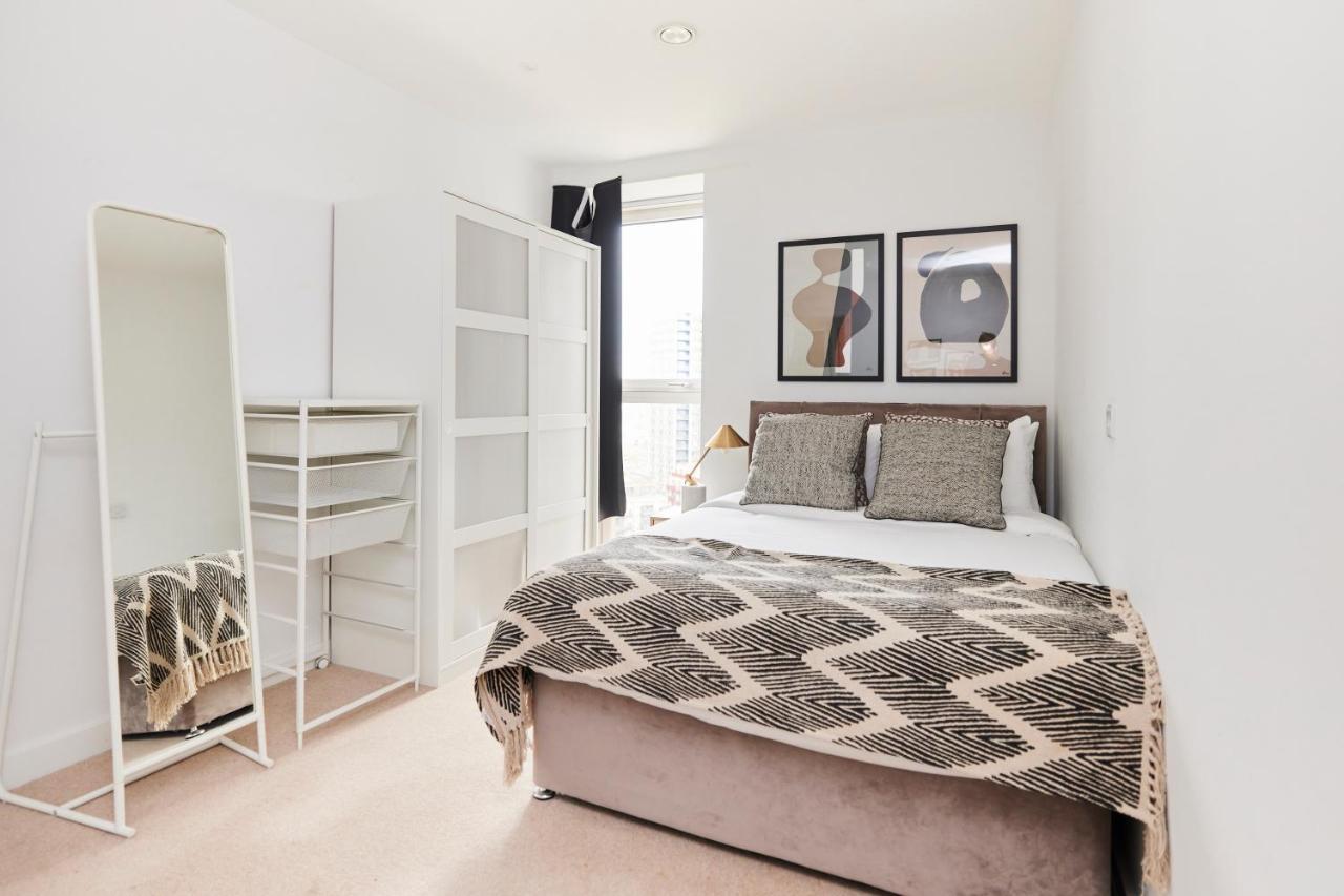 Apartment The Elephant And Castle Escape - Cozy 2bdr Flat With Balcony *