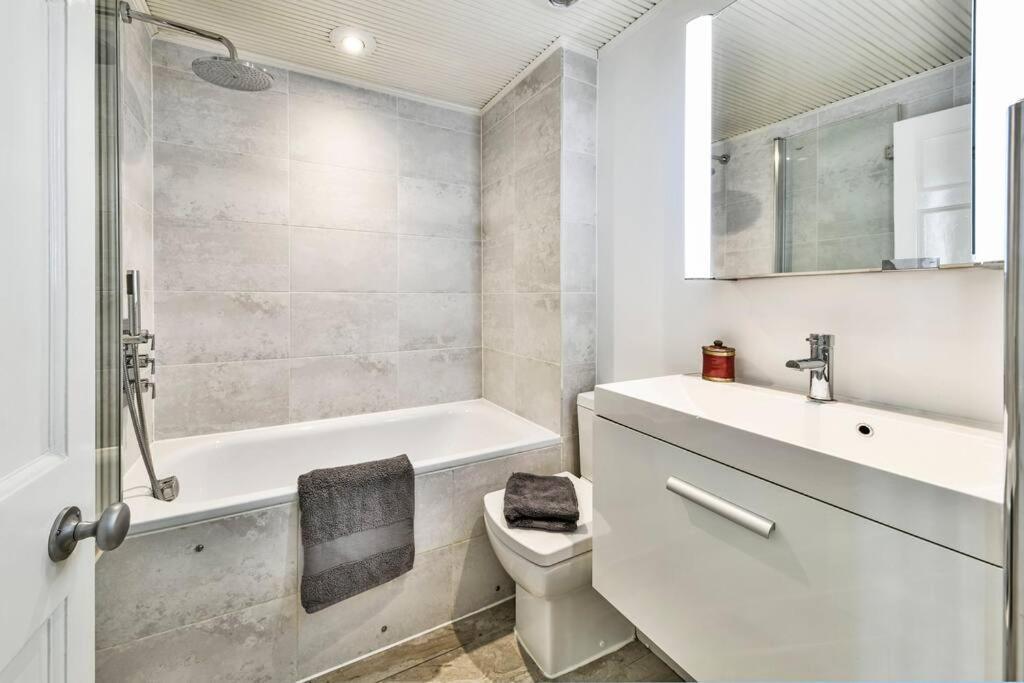 Apartment Walton Street Retreat London