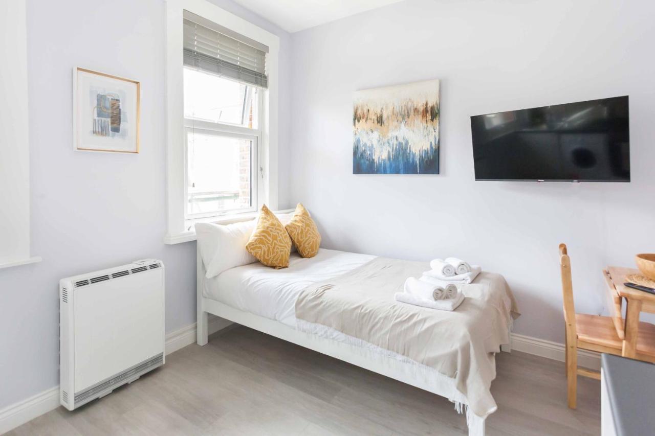 Superb Apts In Earls Court Londres