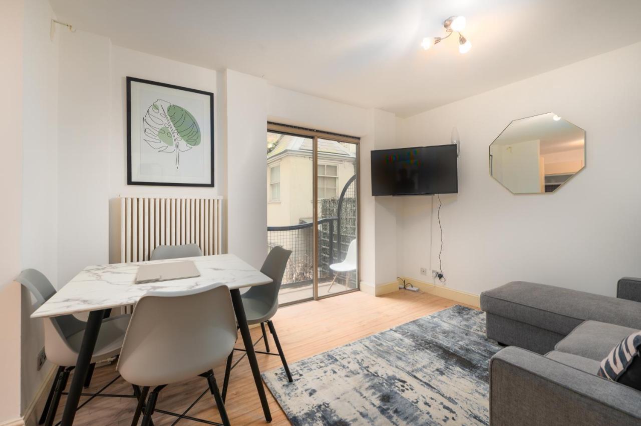 Piccadilly Circus By Capital Apartment