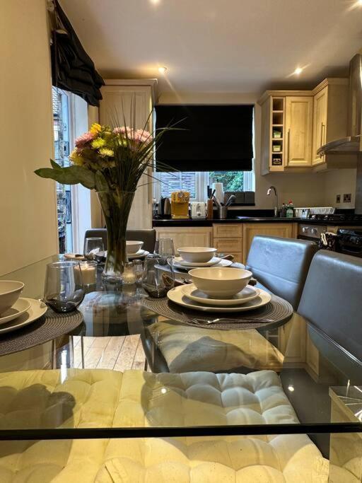 Leilighet Cozy 2 Bed Flat ! Amazing Bath!