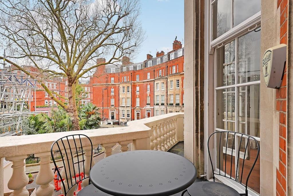 Luxury 2-bedroom Flat In Knightsbridge By Landin * London