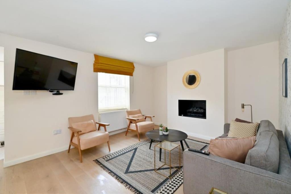 Apartment Prime Location: Modern Flat In Chelsea By Landin *