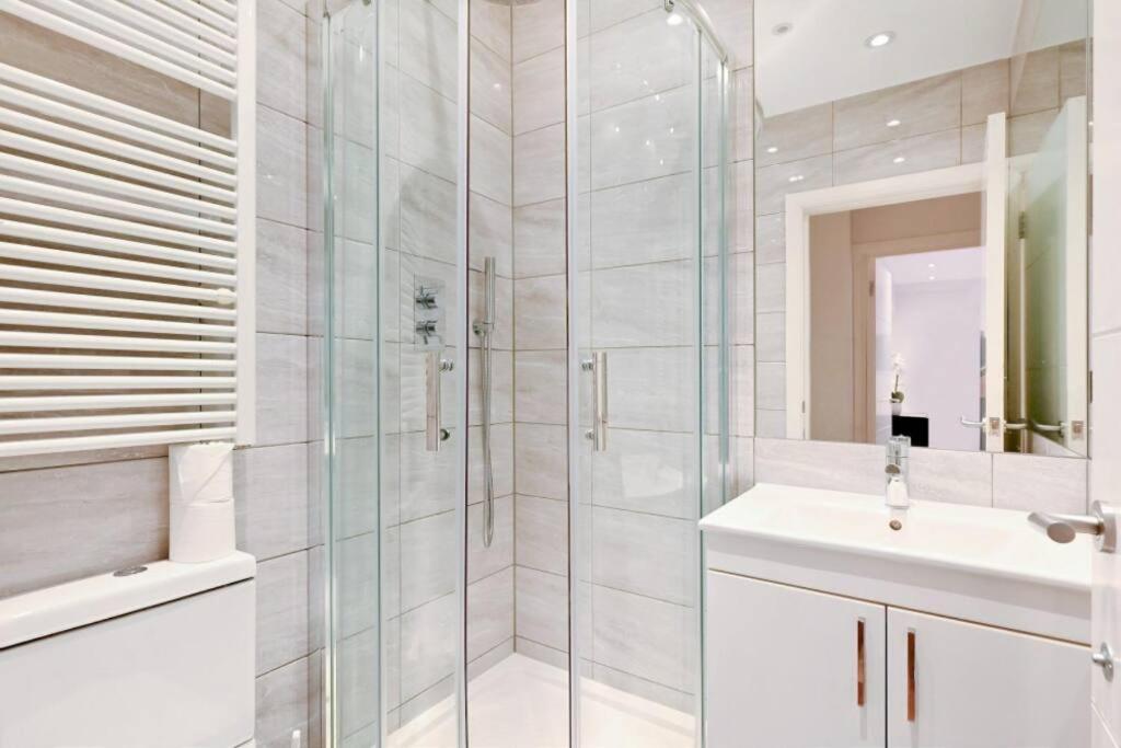 Apartment Prime Location: Modern Flat In Chelsea By Landin *