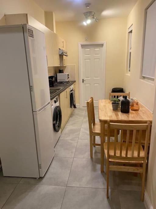Leilighet Flat 11 Brixton Hill, 1 Bedroom, 1 Bathroom Flat London