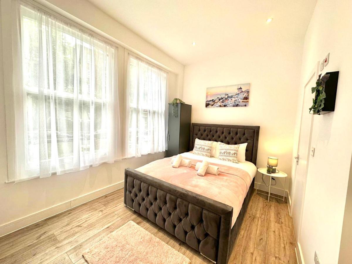 Finsbury Park Suites - Arsenal Stadium