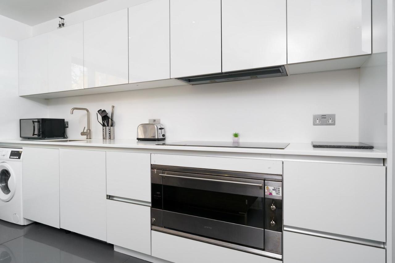 Pristine In Central Guest house *