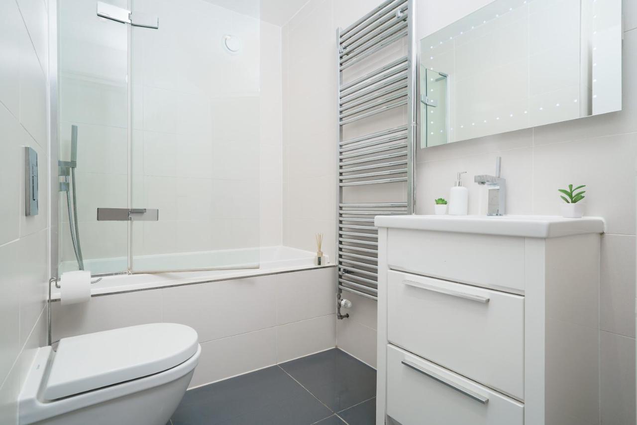 Pristine In Central Guest house *