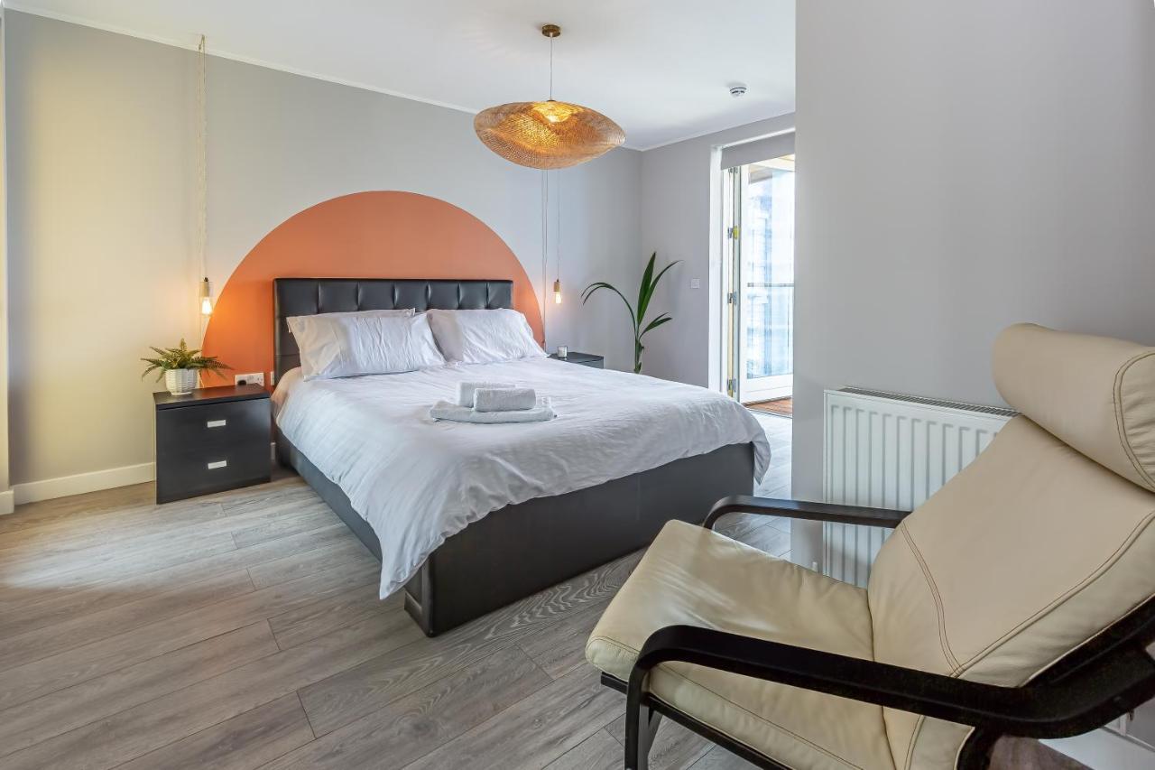 Apartment Lovely 3 Beds Penthouse London