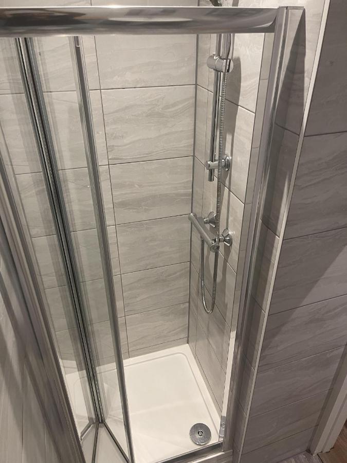 Charming In - 1 Person Only Apartment *