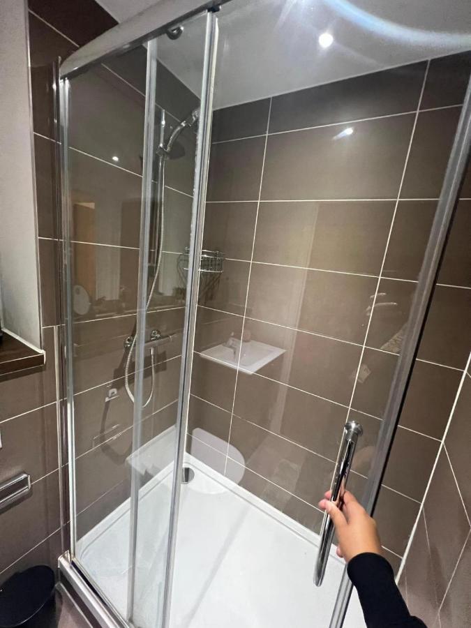 Appartement Spacious Sleep 7 Flat 20 Mins Bp65
