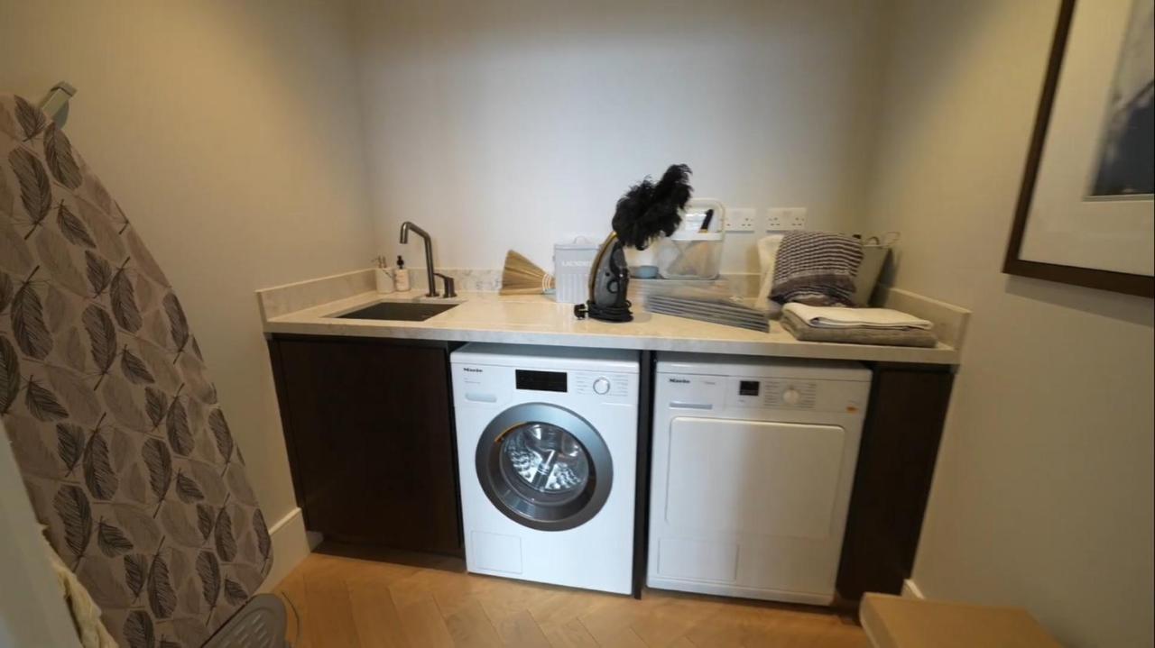 Beautiful 2-bed In Apartment London