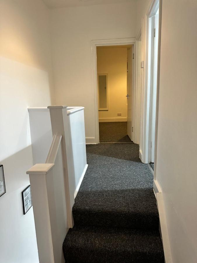 3 Bedroom House With Garden In Tottenham * London