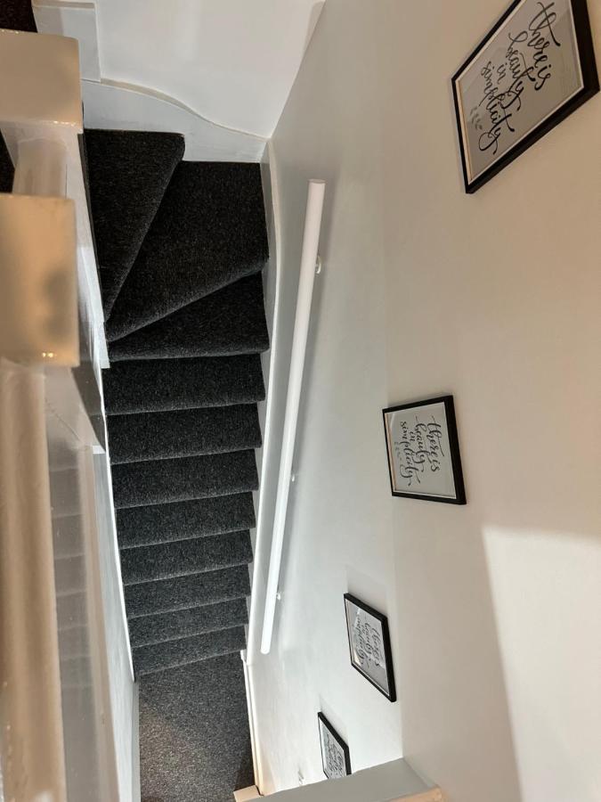 3 Bedroom House With Garden In Tottenham Holiday home
